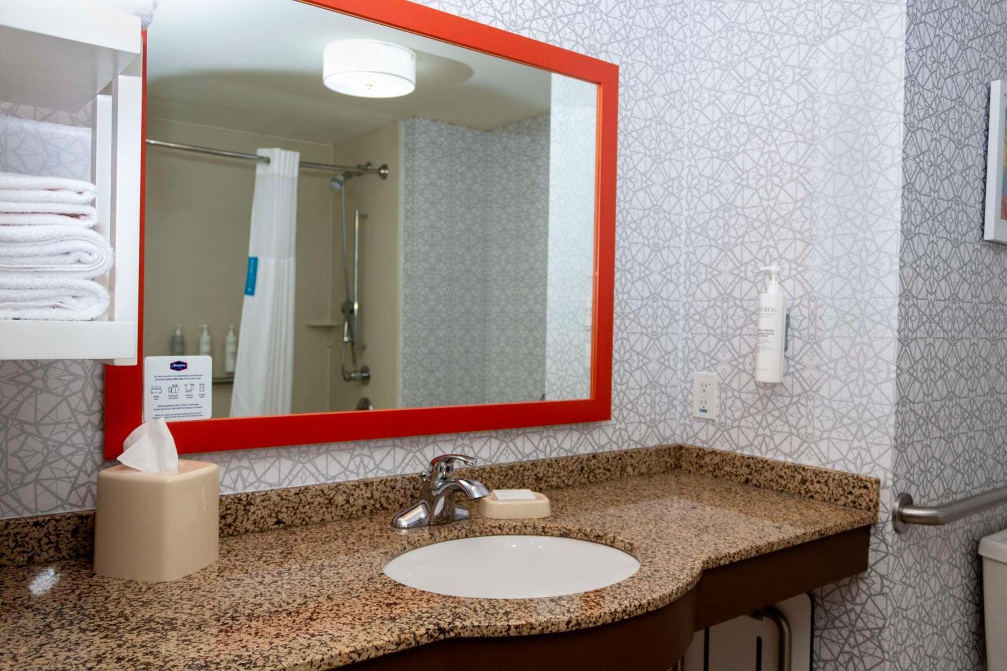 Hotel Hampton &